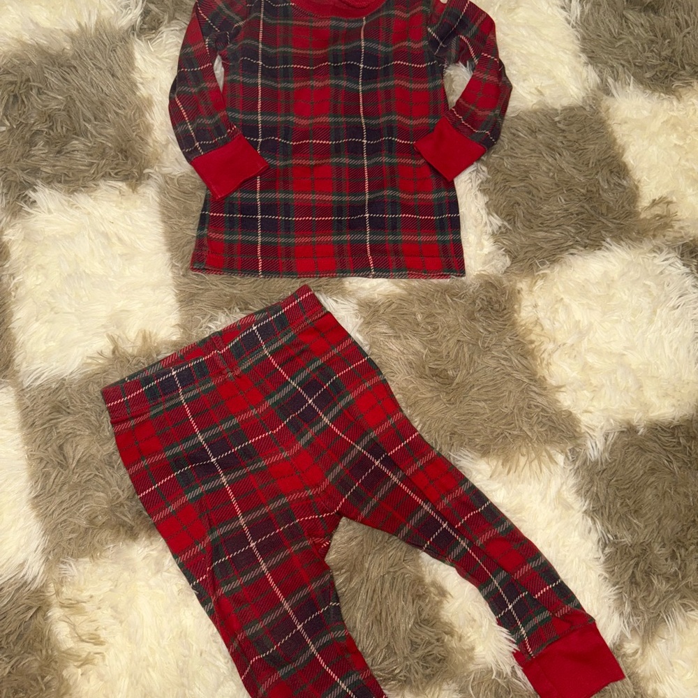 Old navy toddler Xmas pjs